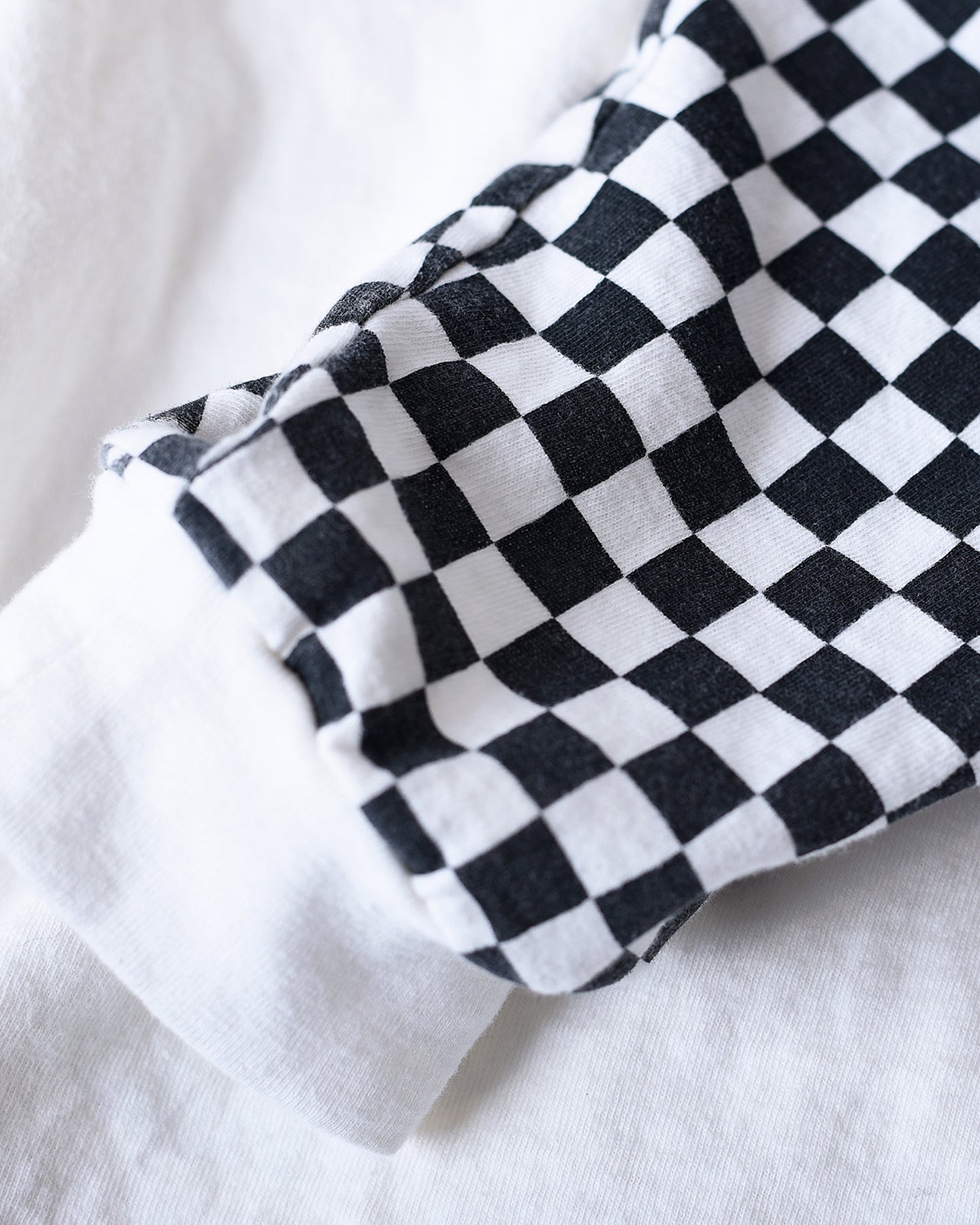 RAFI checkered flag LST