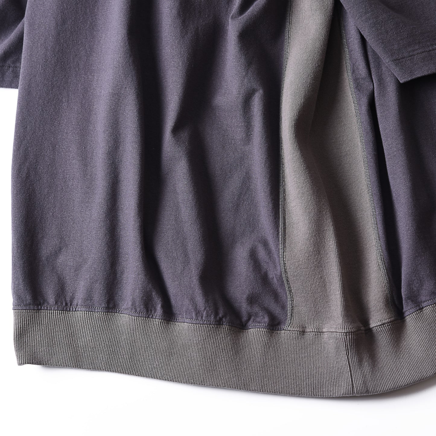 Nicky REVERSD TEE