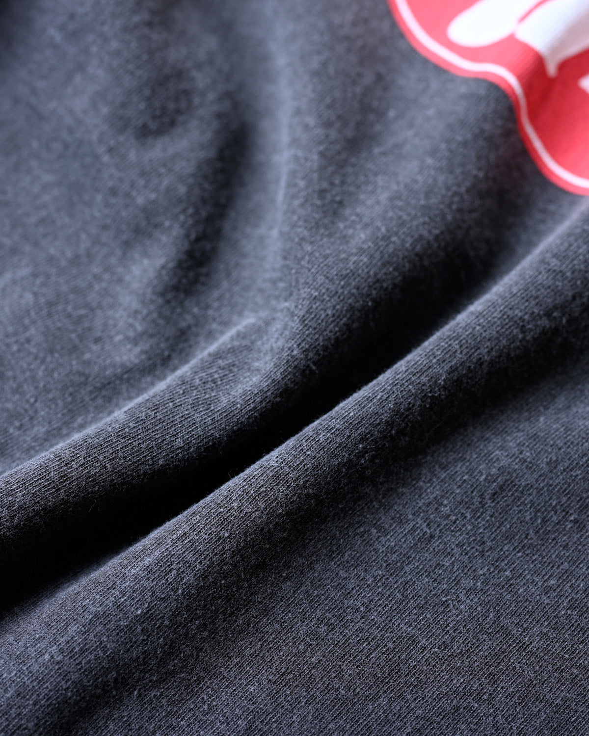 GIANT Tube  Print TEE(Oval)