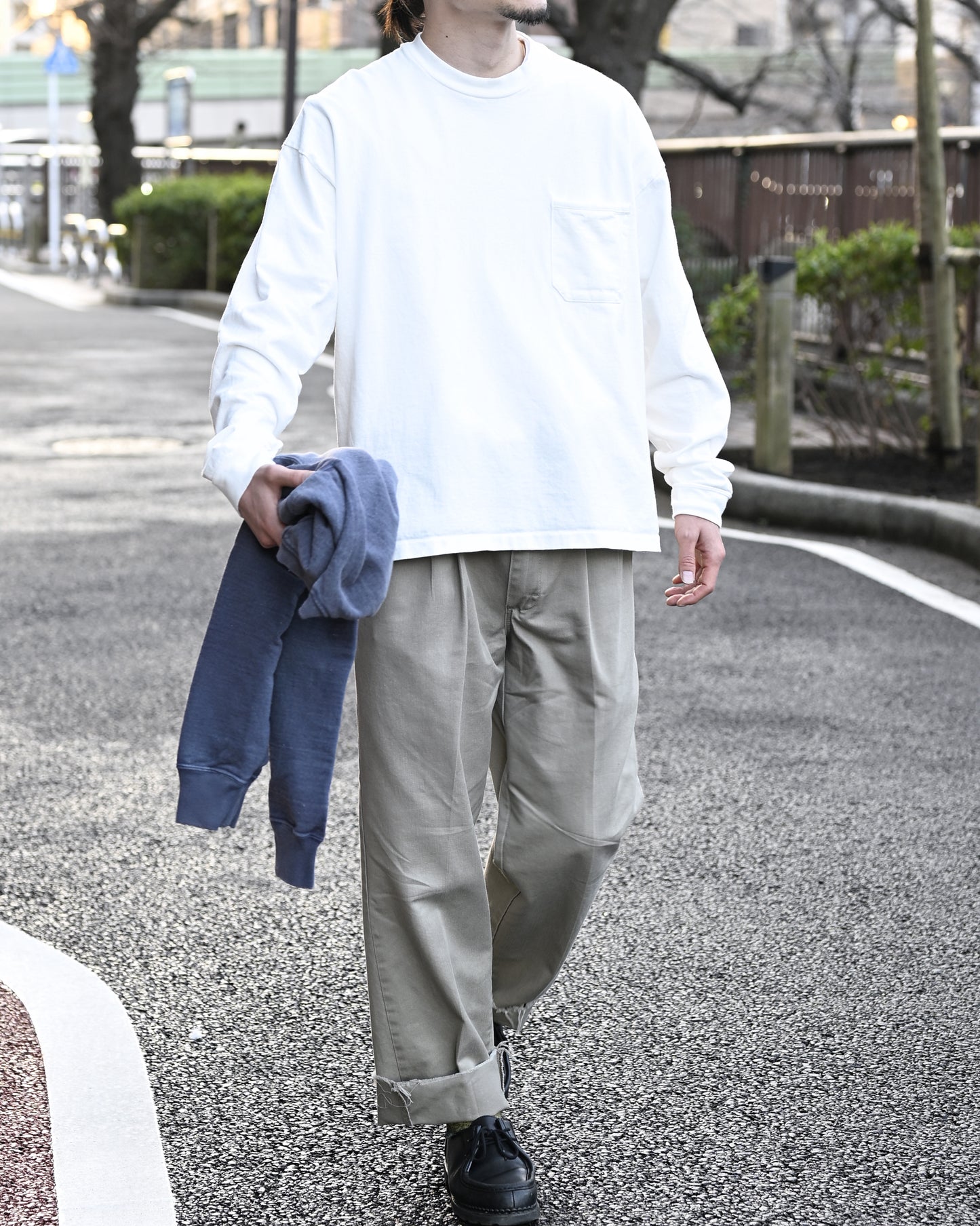 GIANT Tube Unlikely Pocket LST