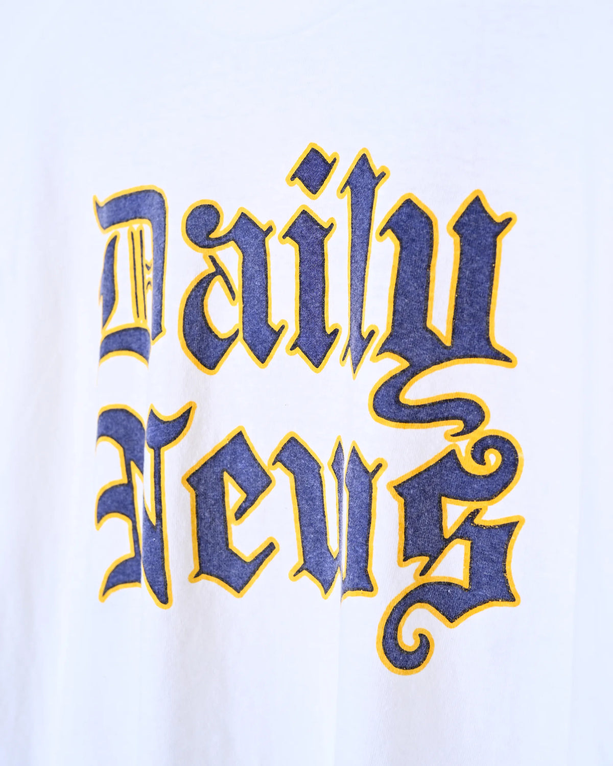 GIANT RAFFY PRINT L/ST(Daily News)
