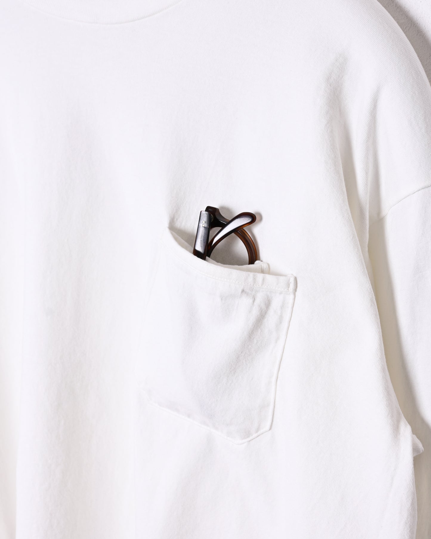 GIANT Tube Unlikely Pocket LST