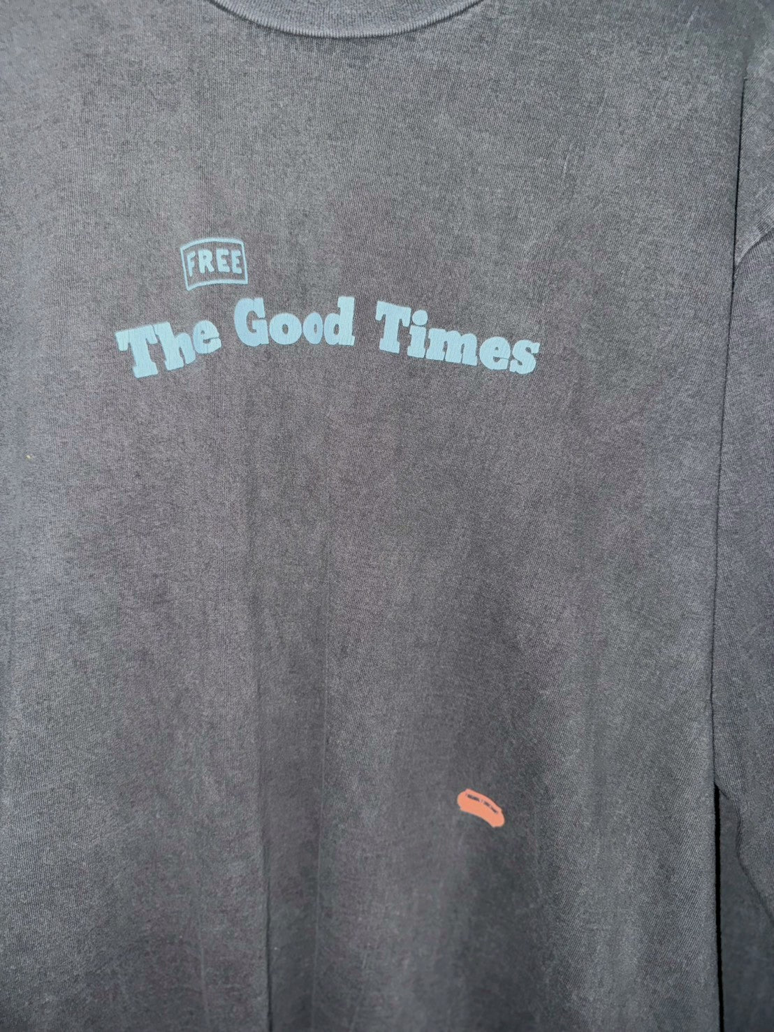 GIANT Tube L/S TEE(NewsPaper) DEL:2月
