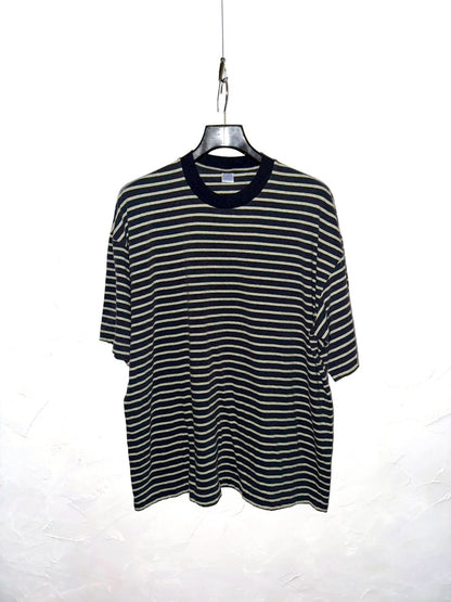 GIANT MULTI BORDER S/S TEE  DEL:3月