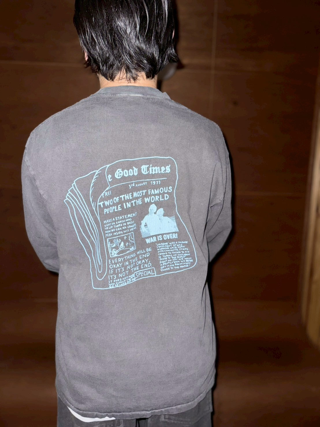 GIANT Tube L/S TEE(NewsPaper) DEL:2月